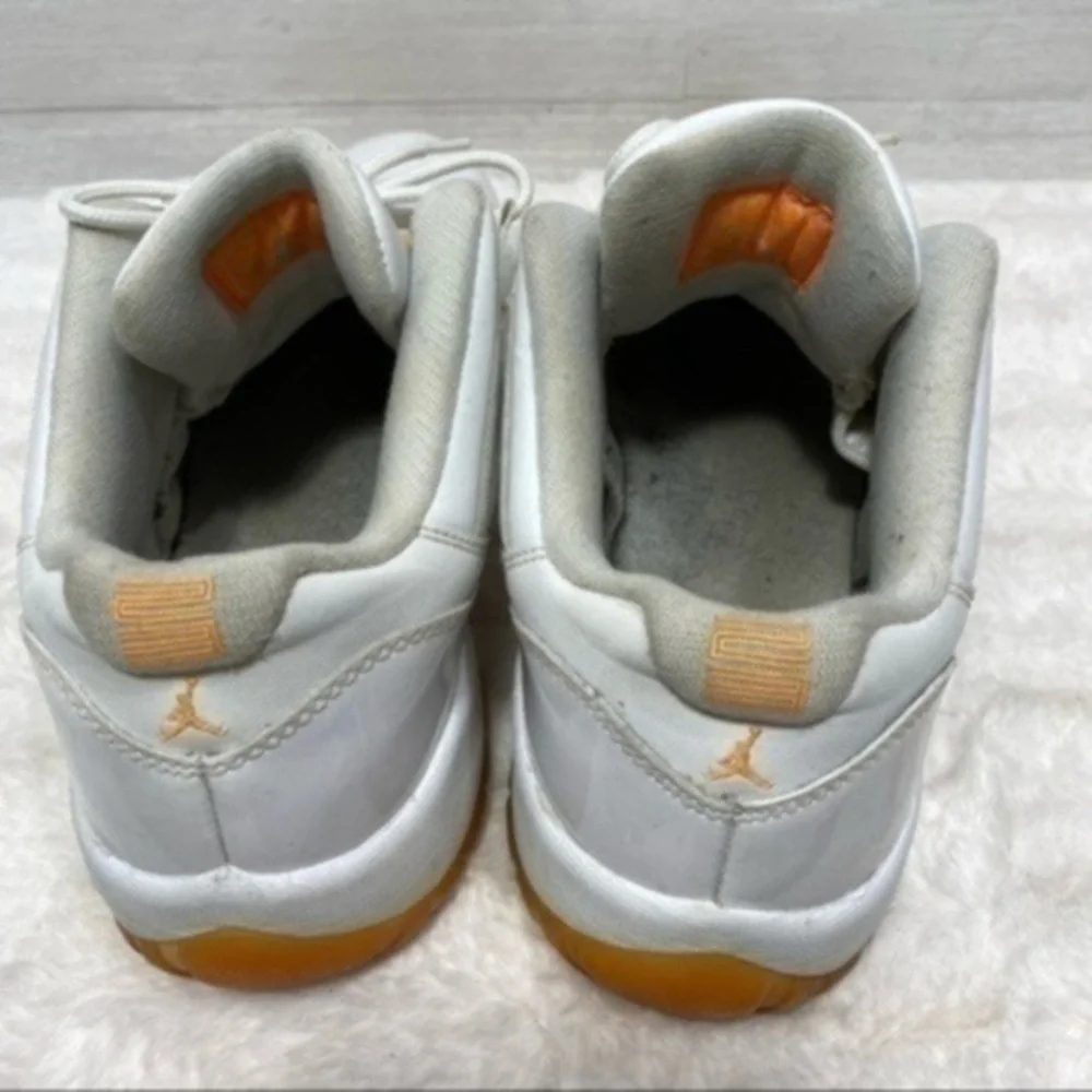 Nike Air Jordan 11 Retro Low 